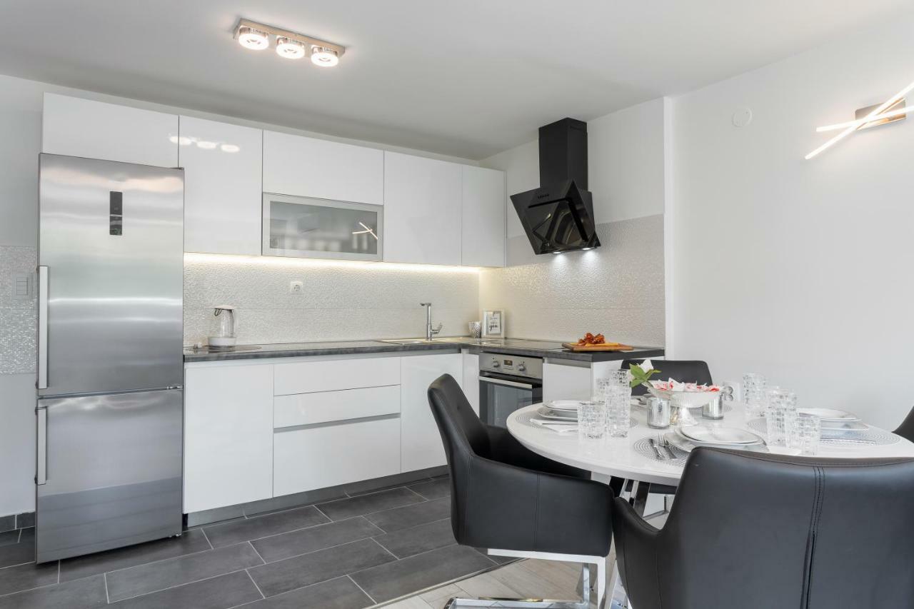 Luxury Apartment Bepo Split Exterior photo