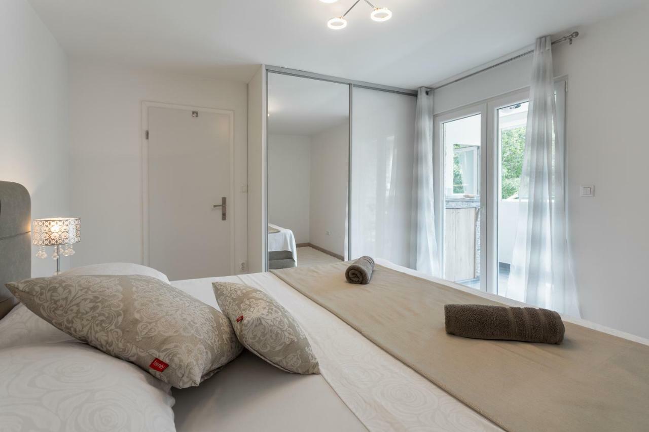 Luxury Apartment Bepo Split Exterior photo